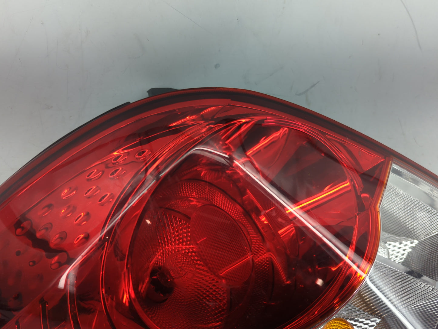 2008-2010 Saturn Vue Tail Light Assembly Driver Left OEM Fits Fits 2008 2009 2010 2012 OEM Used Auto Parts - Oemusedautopart