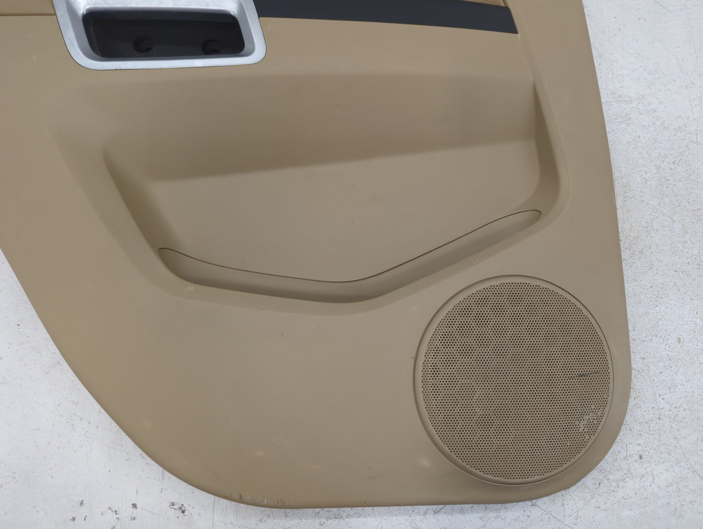 2009 Saturn Vue Rear Left Driver Interior Door Panel Trim - Oemusedautoparts1.com