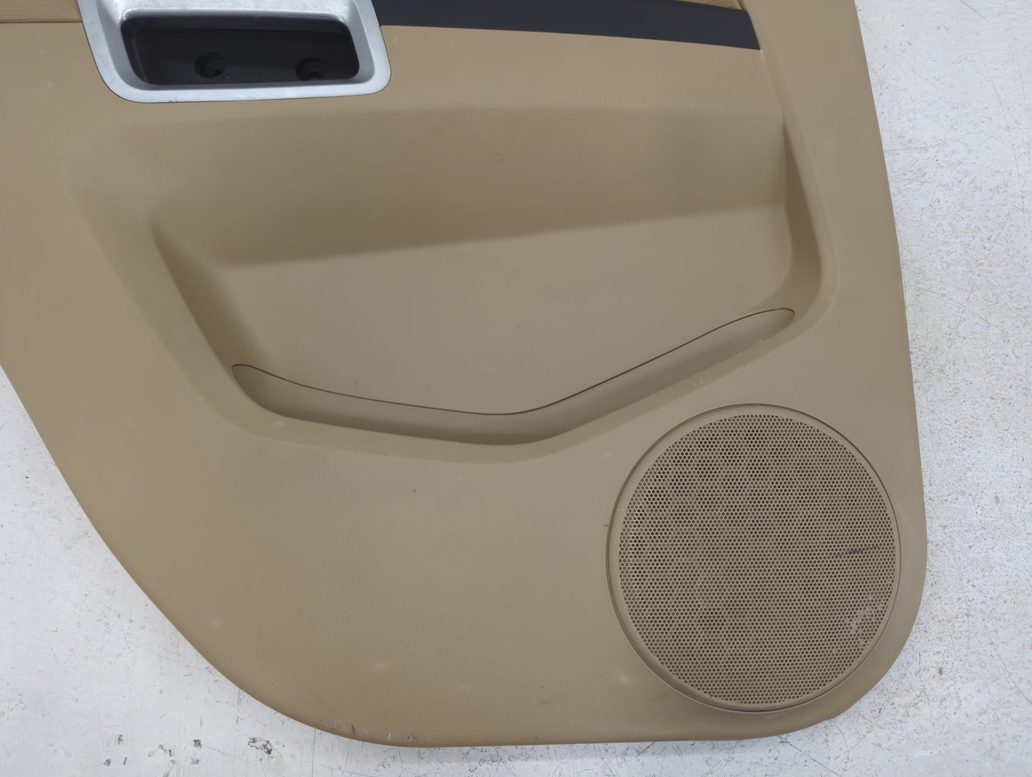 2009 Saturn Vue Rear Left Driver Interior Door Panel Trim - Oemusedautoparts1.com