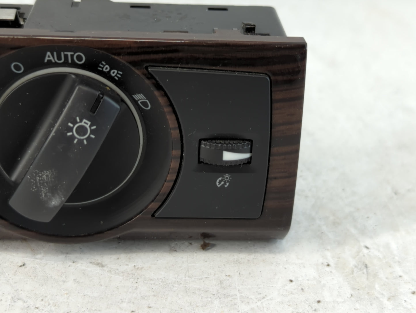 2009 Saturn Vue Headlight Lamp Control Switch - Oemusedautoparts1.com