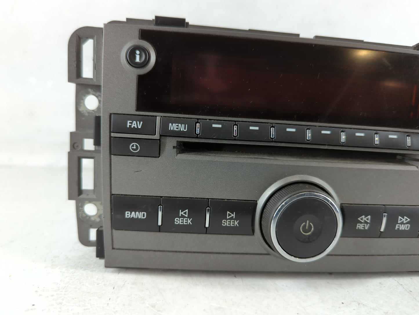 2009 Saturn Vue Radio AM FM Cd Player Receiver Replacement P/N:20790696 Fits OEM Used Auto Parts - Oemusedautoparts1.com