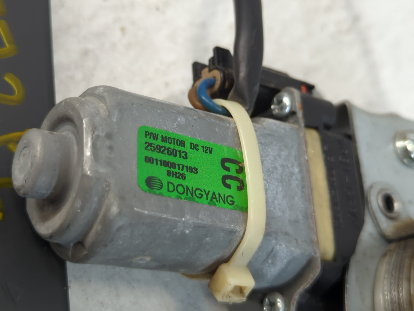 2008-2010 Saturn Vue Driver Rear Left Power Window Motor - Oemusedautoparts1.com