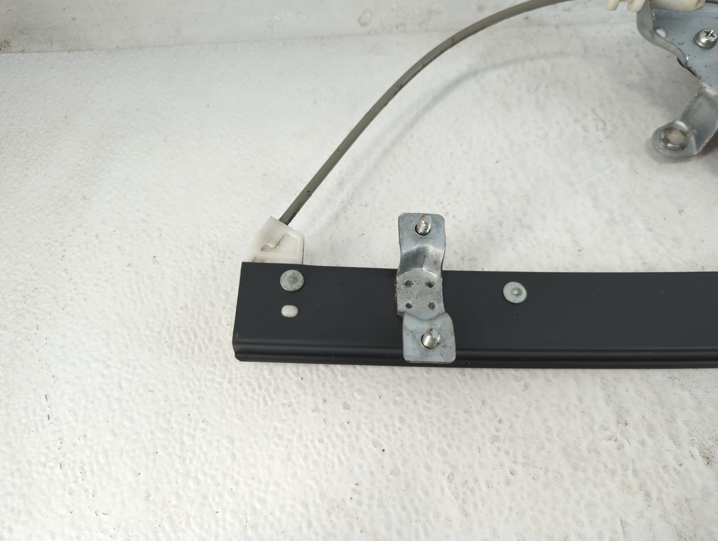 2008-2010 Saturn Vue Passenger Front Right Power Window Motor - Oemusedautoparts1.com