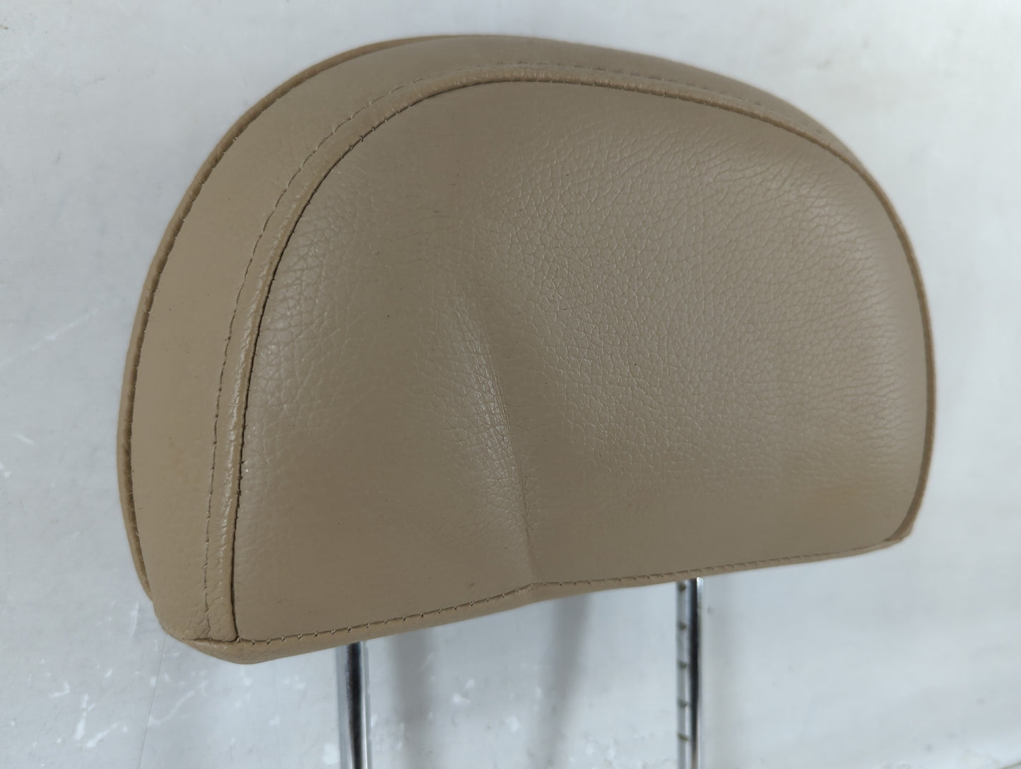 2009 Saturn Vue Headrest Head Rest Front Driver Passenger Seat Fits OEM Used Auto Parts - Oemusedautoparts1.com