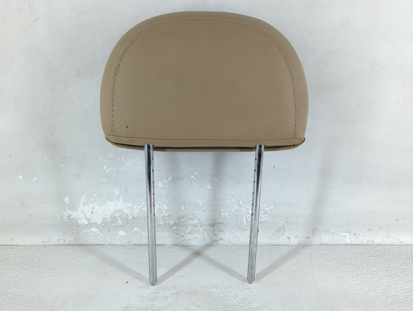 2009 Saturn Vue Headrest Head Rest Front Driver Passenger Seat Fits OEM Used Auto Parts - Oemusedautoparts1.com