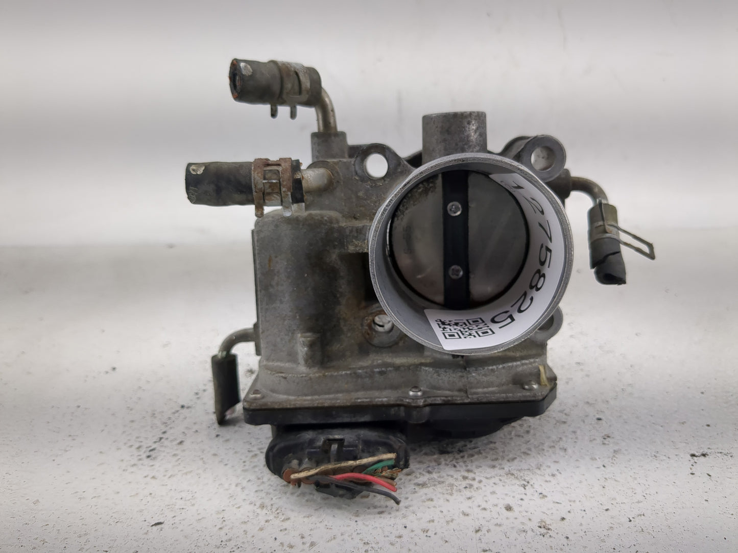 2006-2010 Scion Tc Throttle Body P/N:22030-28070 Fits Fits 2006 2007 2008 2009 2010 2011 2012 2013 2014 2015 OEM Used Auto P