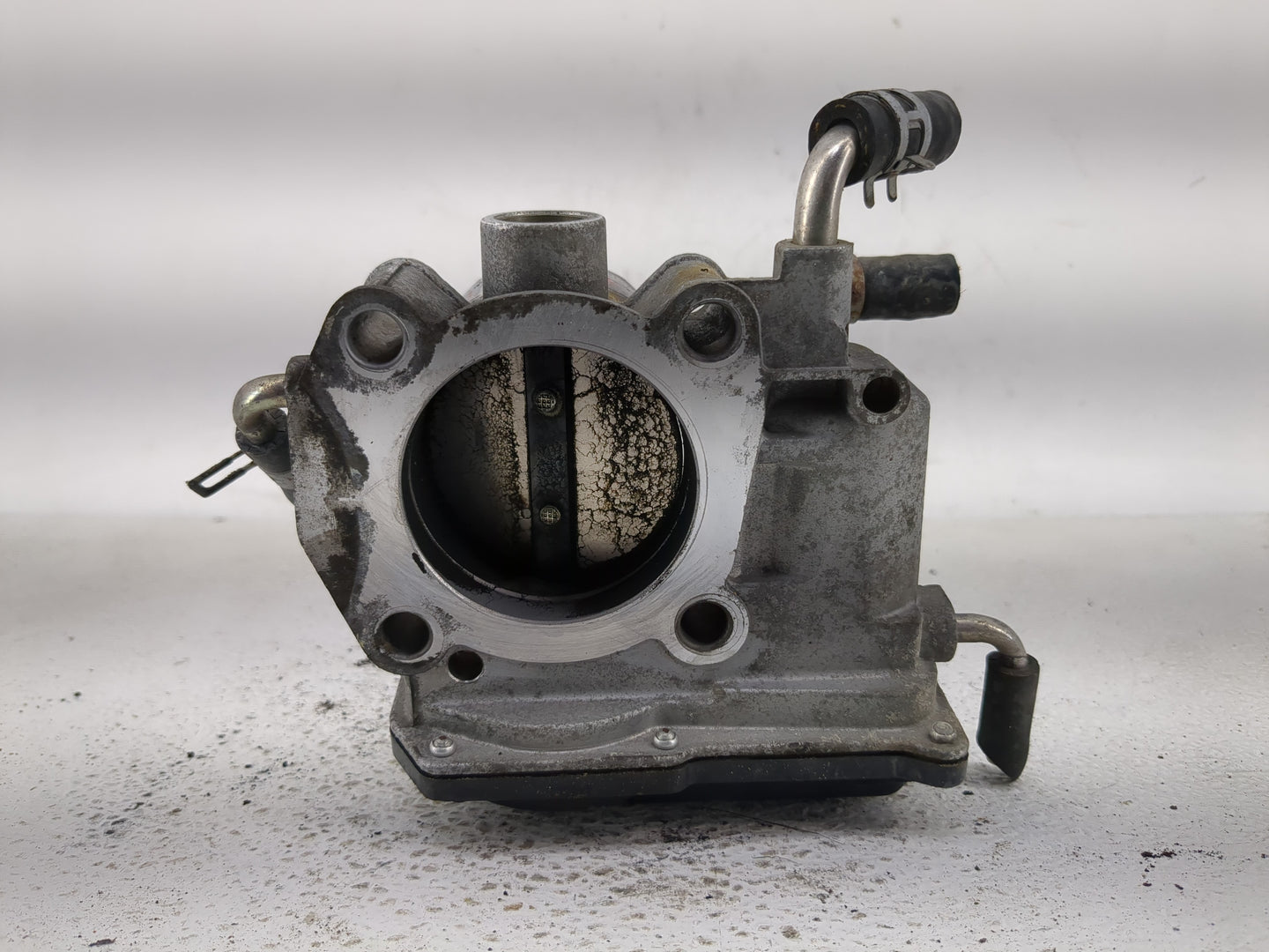 2006-2010 Scion Tc Throttle Body P/N:22030-28070 Fits Fits 2006 2007 2008 2009 2010 2011 2012 2013 2014 2015 OEM Used Auto P