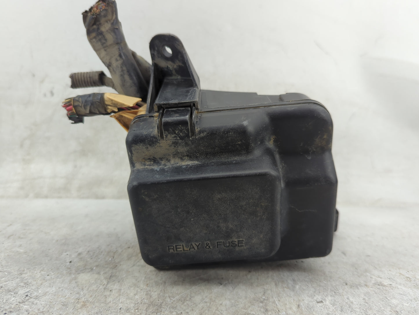 2005-2010 Scion Tc Fusebox Fuse Box Panel Relay Module Fits Fits 2005 2006 2007 2008 2009 2010 OEM Used Auto Parts - Oemused