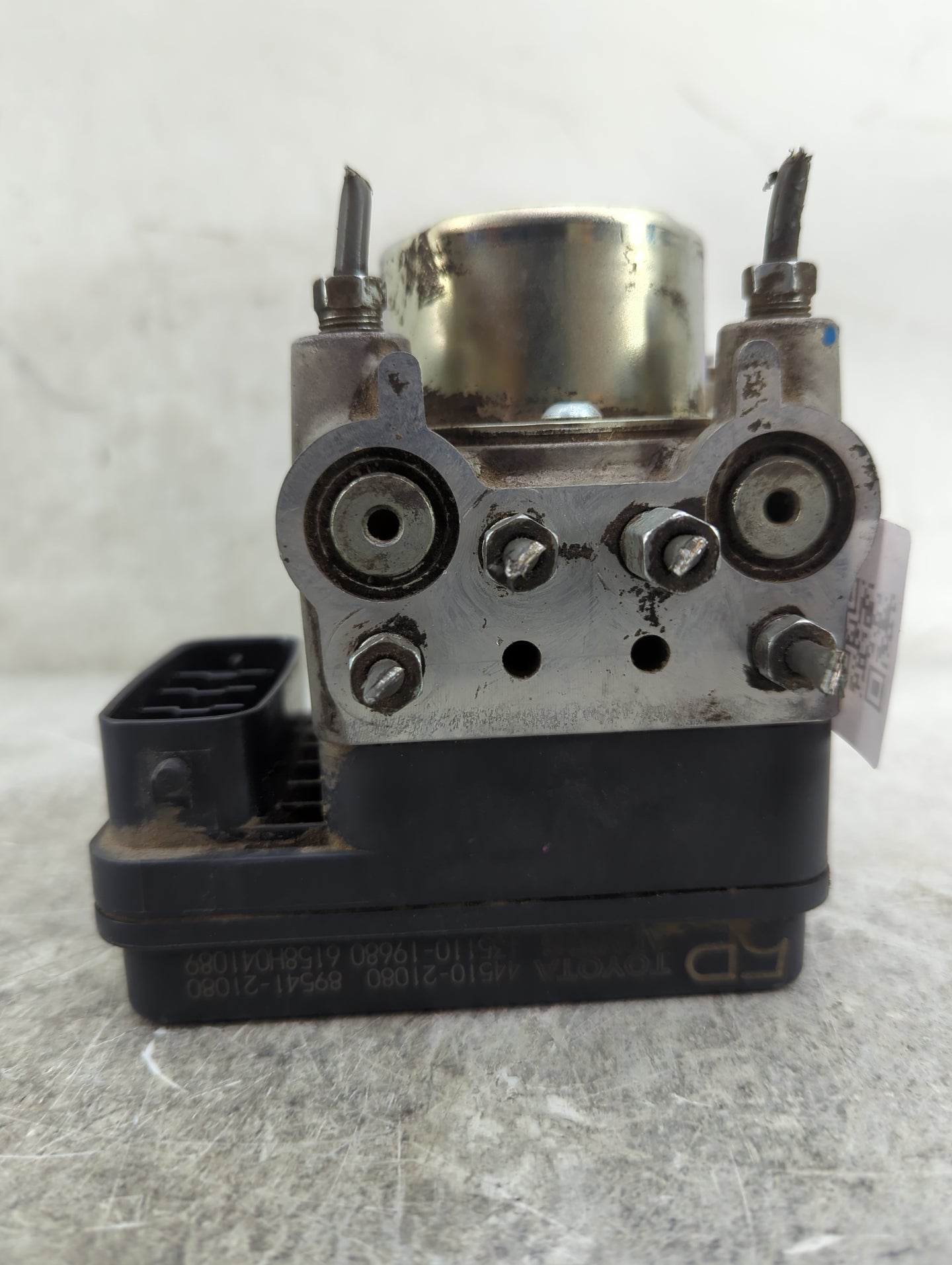 2005-2010 Scion Tc ABS Pump Control Module Replacement P/N:44510-21080 89541-21080 Fits Fits 2005 2006 2007 2008 2009 2010 O
