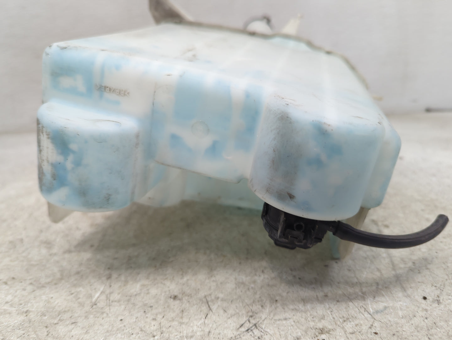 2009 Scion Tc Windshield Washer Fluid Reservoir Bottle Oem - Oemusedautoparts1.com