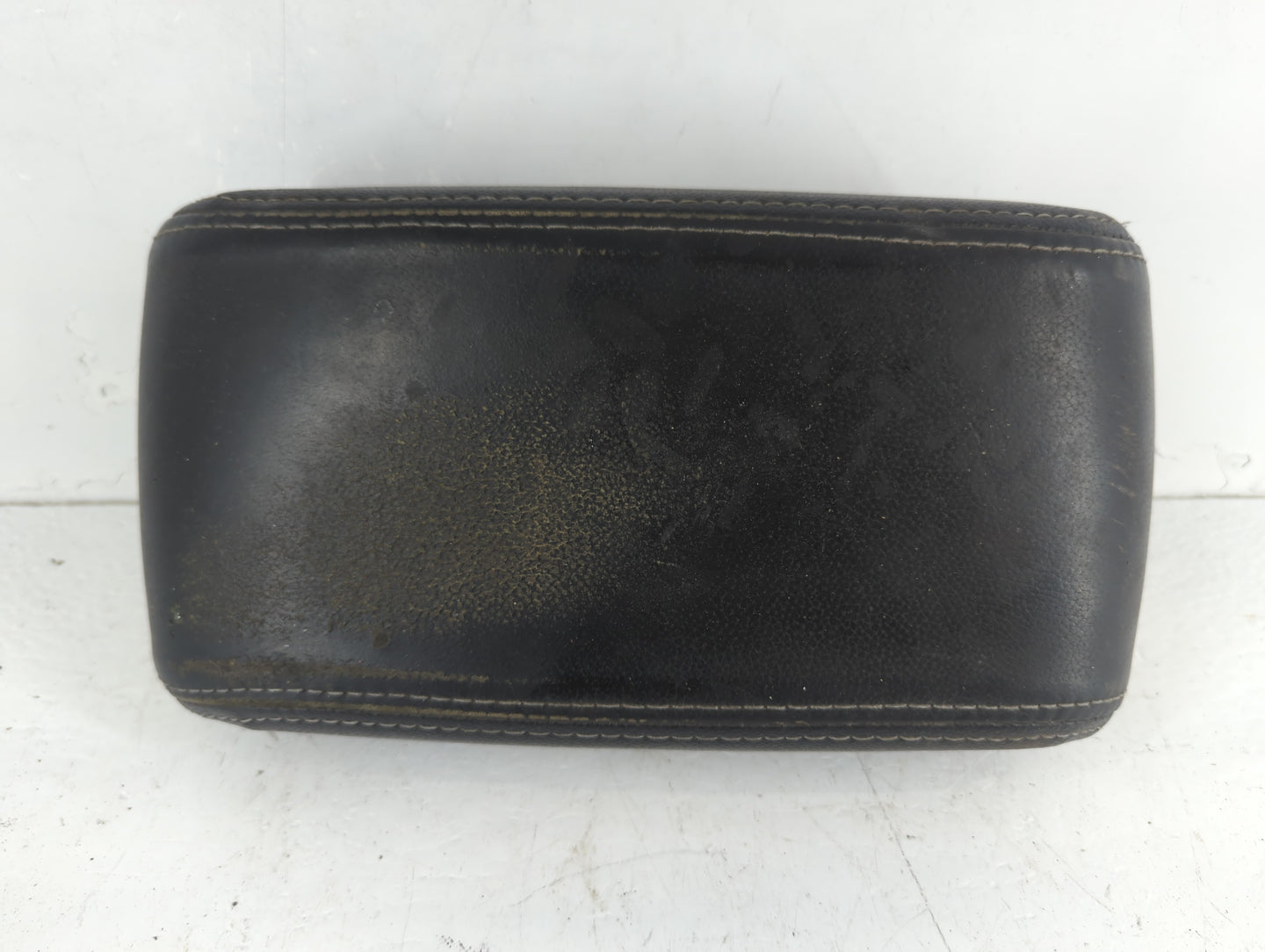 2006-2010 Scion Tc Center Console Armrest Cover Lid Fits Fits 2006 2007 2008 2009 2010 OEM Used Auto Parts - Oemusedautopart