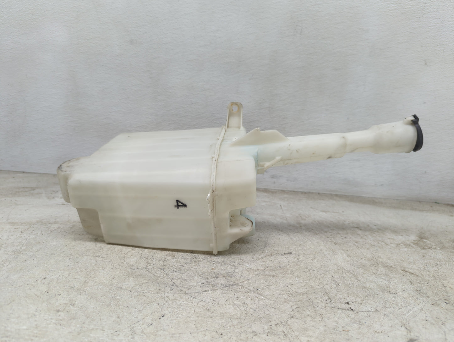 2005-2010 Scion Tc Windshield Washer Fluid Reservoir Bottle - Oemusedautoparts1.com