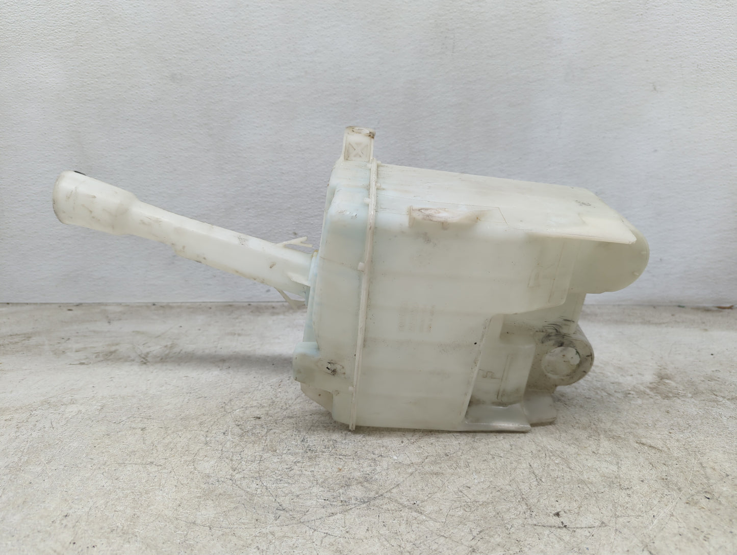 2005-2010 Scion Tc Windshield Washer Fluid Reservoir Bottle - Oemusedautoparts1.com