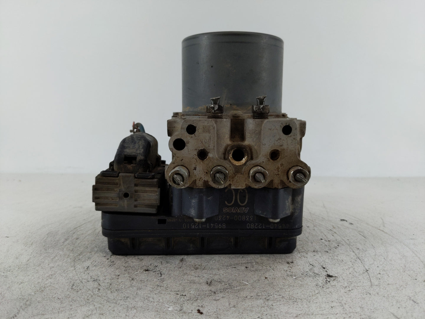 2008-2010 Scion Xb ABS Pump Control Module Replacement P/N:89541-12510 44540-12280 Fits Fits 2008 2009 2010 OEM Used Auto Pa