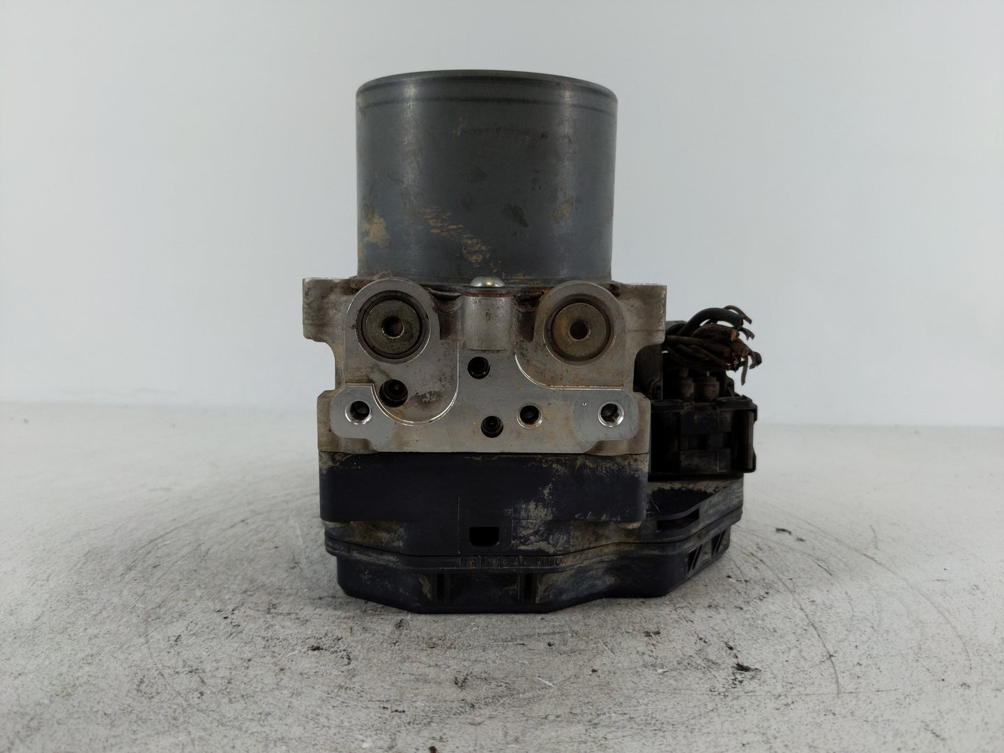 2008-2010 Scion Xb ABS Pump Control Module Replacement P/N:89541-12510 44540-12280 Fits Fits 2008 2009 2010 OEM Used Auto Pa