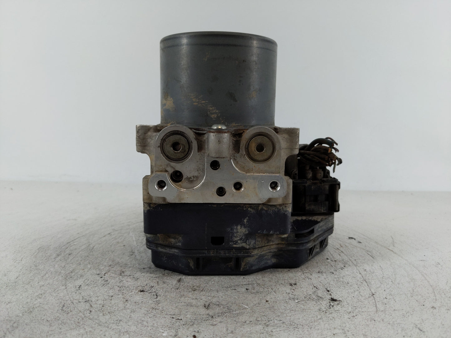 2008-2010 Scion Xb ABS Pump Control Module Replacement P/N:89541-12510 44540-12280 Fits Fits 2008 2009 2010 OEM Used Auto Pa