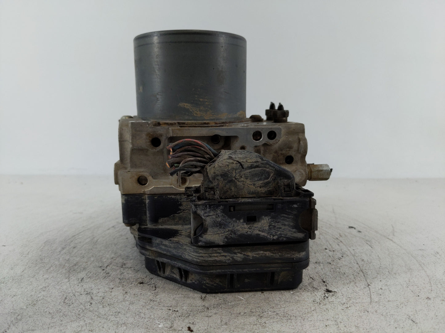2008-2010 Scion Xb ABS Pump Control Module Replacement P/N:89541-12510 44540-12280 Fits Fits 2008 2009 2010 OEM Used Auto Pa