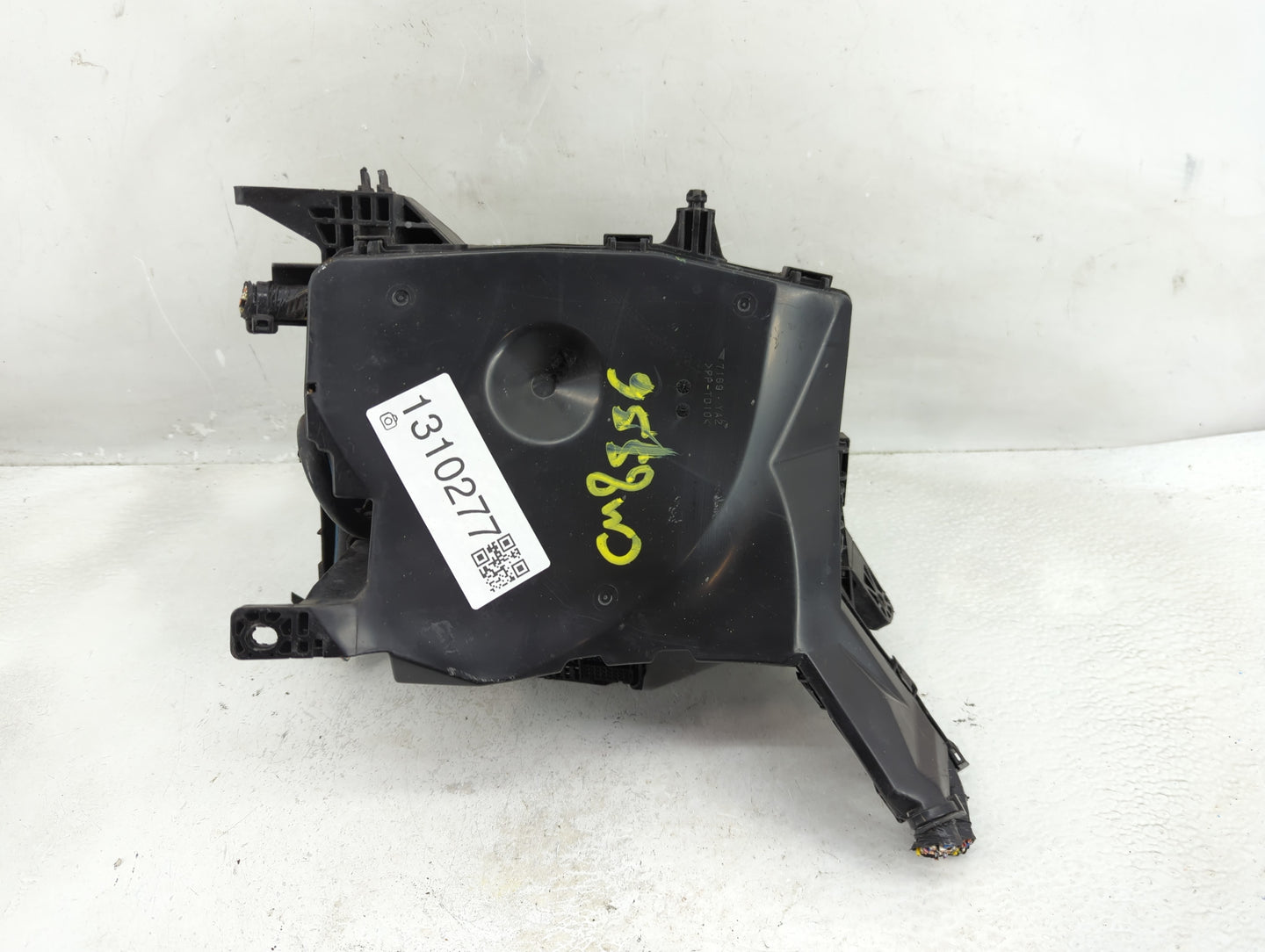 2008-2015 Scion Xb Fusebox Fuse Box Panel Relay Module P/N:82662-12450 Fits Fits 2008 2009 2010 2011 2012 2013 2014 2015 OEM