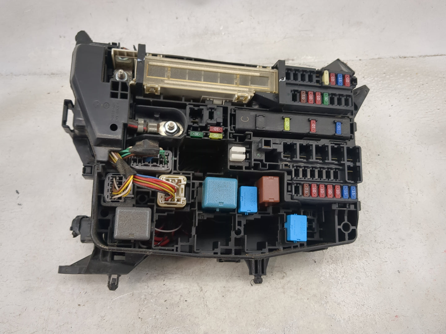 2008-2015 Scion Xb Fusebox Fuse Box Panel Relay Module P/N:82662-12450 Fits Fits 2008 2009 2010 2011 2012 2013 2014 2015 OEM