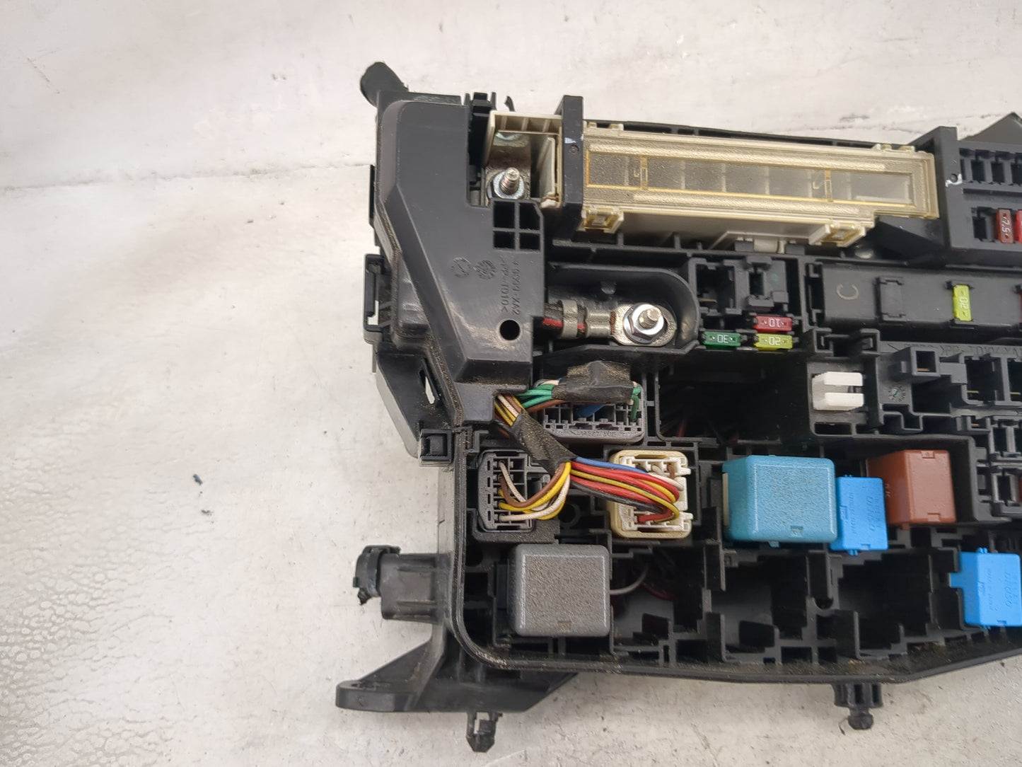 2008-2015 Scion Xb Fusebox Fuse Box Panel Relay Module P/N:82662-12450 Fits Fits 2008 2009 2010 2011 2012 2013 2014 2015 OEM