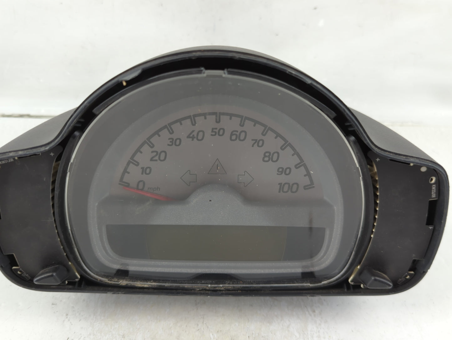 2009 Smart Fortwo Instrument Cluster Speedometer Gauges Fits OEM Used Auto Parts - Oemusedautoparts1.com