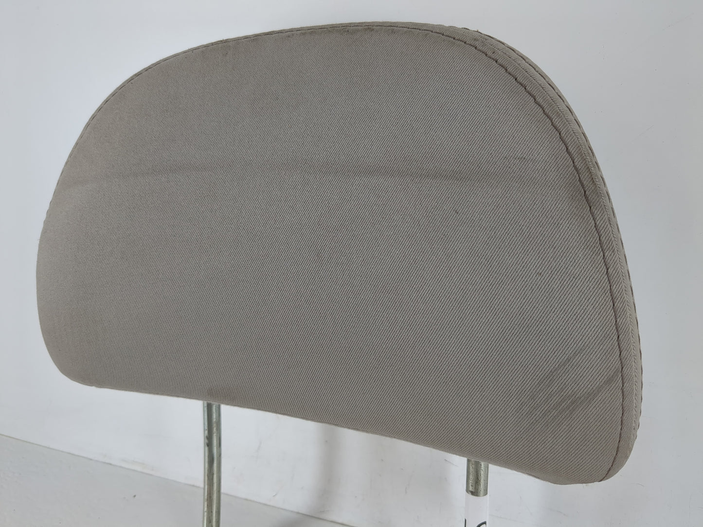 2009 Subaru Forester Headrest Head Rest Front Driver Passenger Seat Grey - Oemusedautoparts1.com