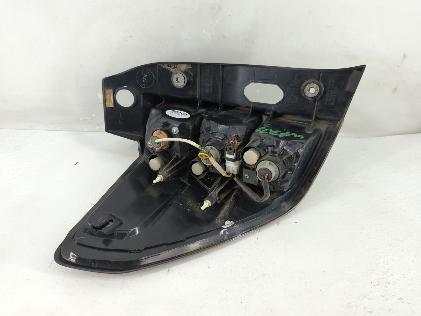 2009 Subaru Forester Tail Light Assembly Passenger Right OEM P/N:220-20046 Fits OEM Used Auto Parts - Oemusedautoparts1.com