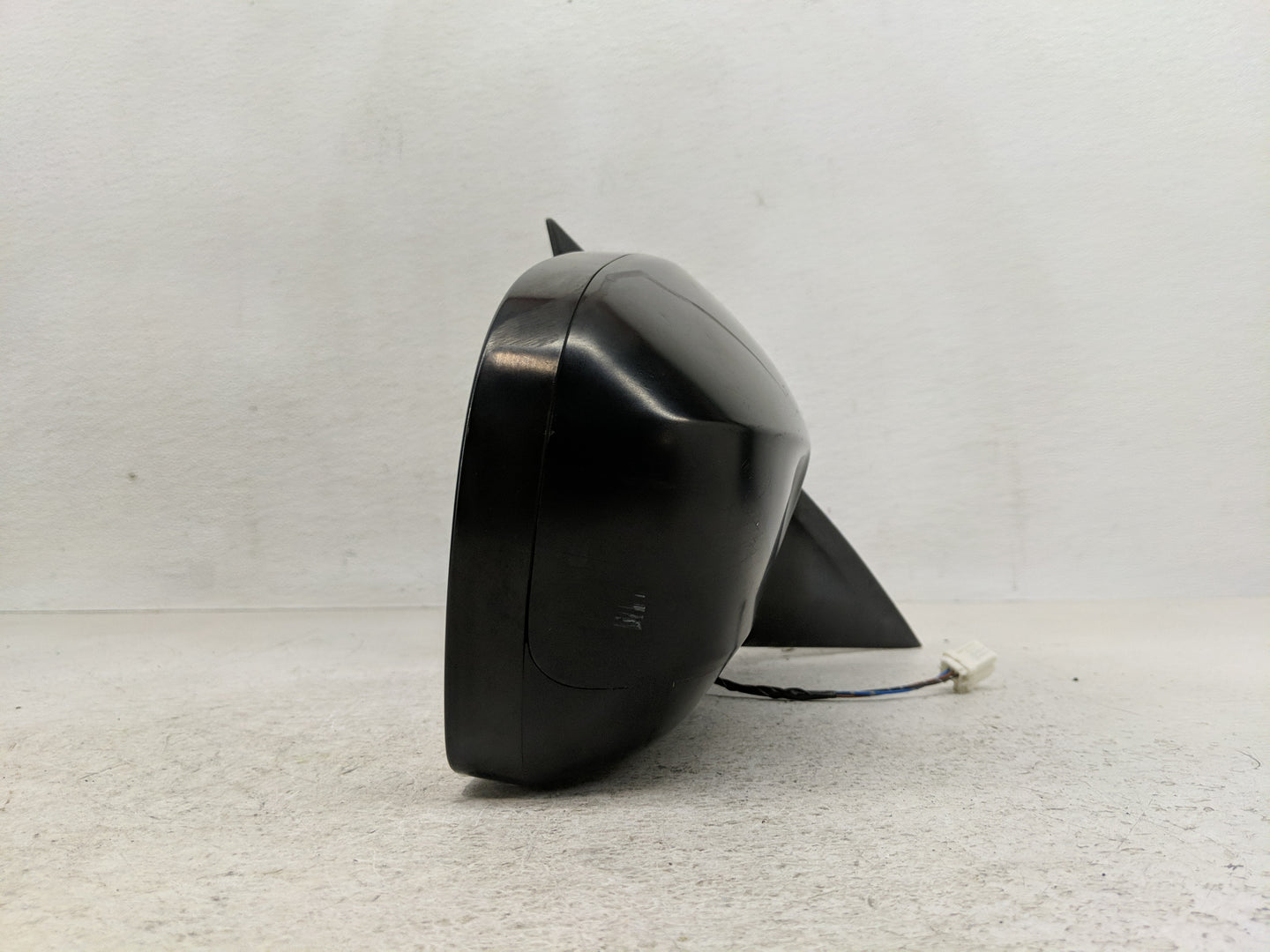 2009 Subaru Forester Driver Side View Mirror - Left Door Mirror OEM Used - Oemusedautoparts1.com