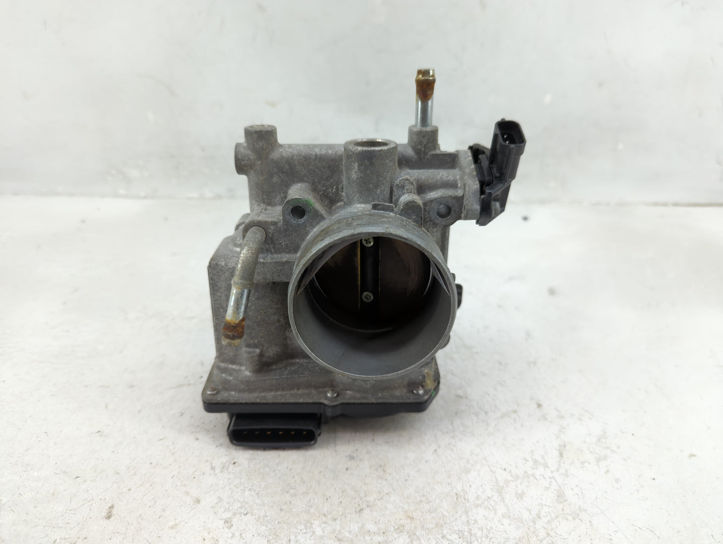 2006-2010 Subaru Forester Throttle Body P/N:16112AA180 Fits Fits 2006 2007 2008 2009 2010 OEM Used Auto Parts - Oemusedautop