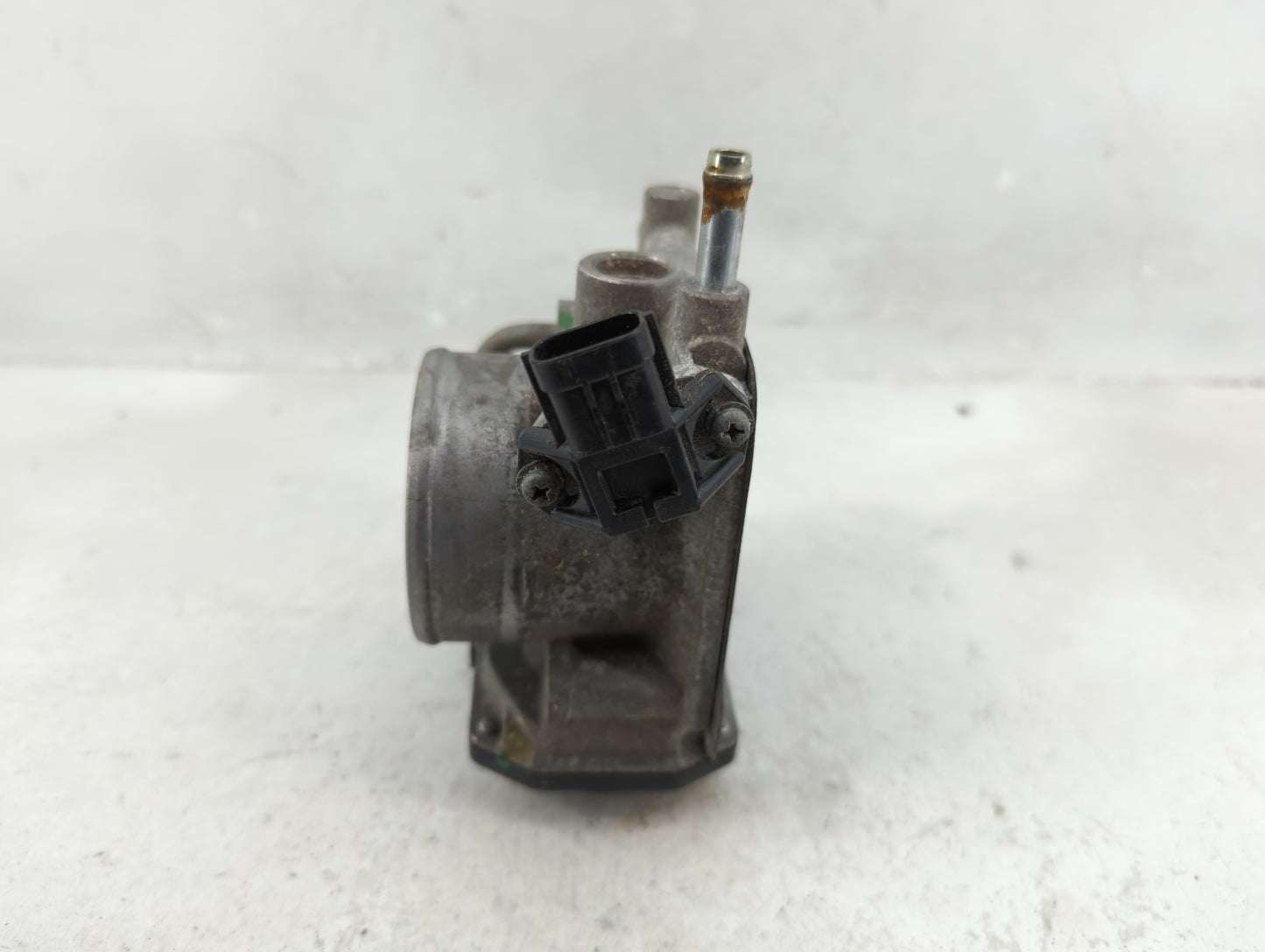 2006-2010 Subaru Forester Throttle Body P/N:16112AA180 Fits Fits 2006 2007 2008 2009 2010 OEM Used Auto Parts - Oemusedautop