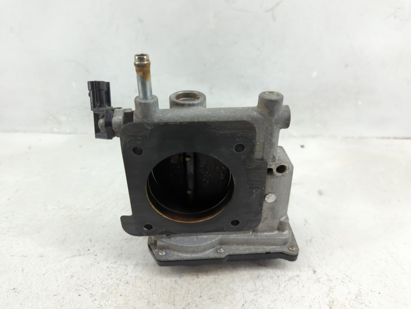 2006-2010 Subaru Forester Throttle Body P/N:16112AA180 Fits Fits 2006 2007 2008 2009 2010 OEM Used Auto Parts - Oemusedautop