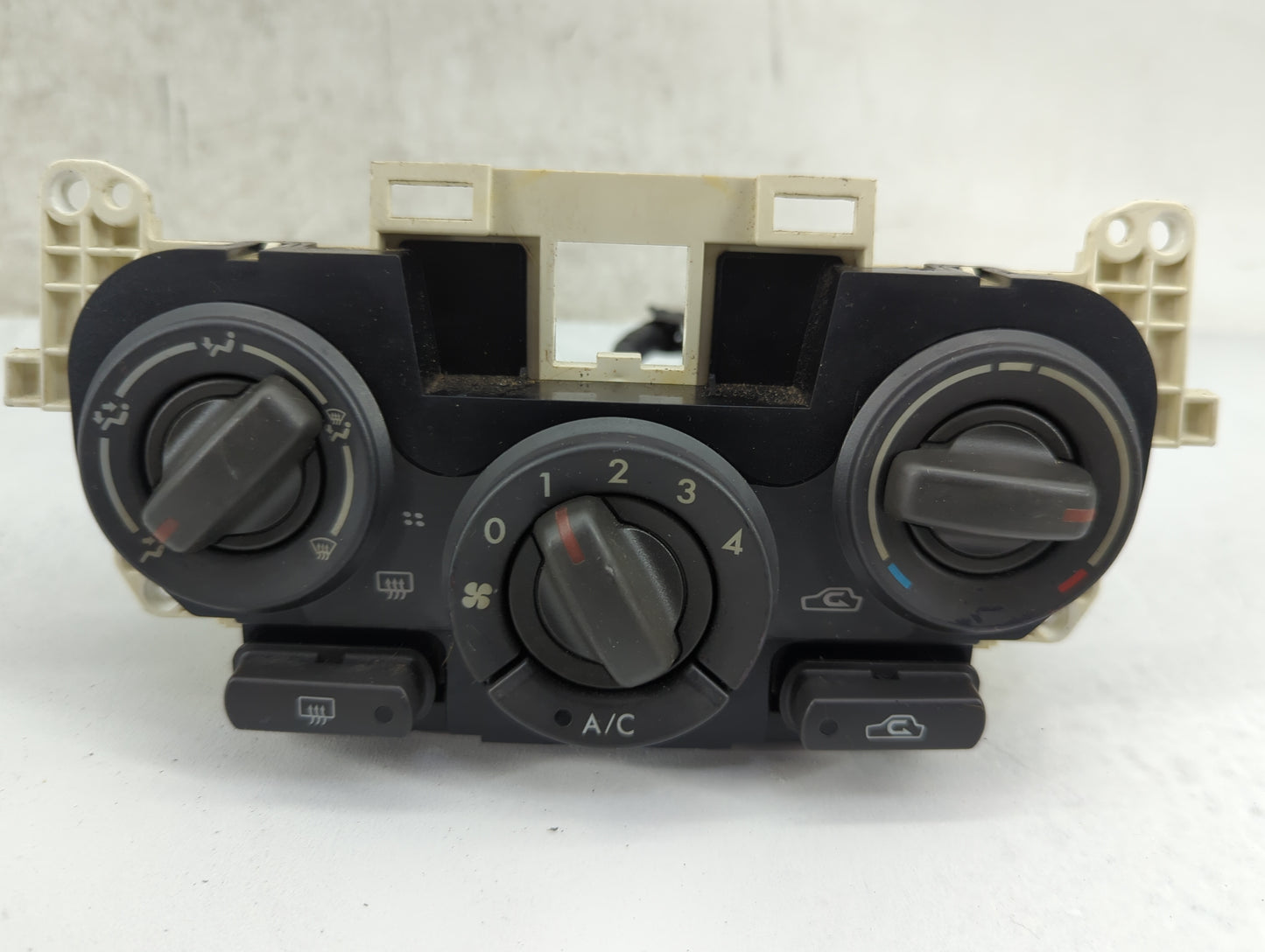 2009 Subaru Forester Climate Control Module Temperature AC/Heater Replacement P/N:502703-2504 Fits OEM Used Auto Parts - Oem