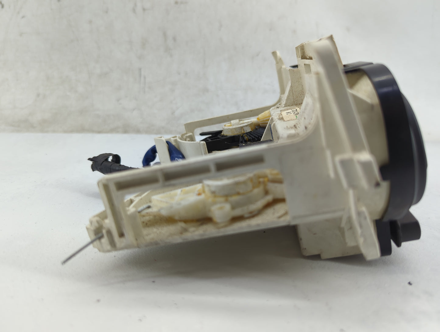 2009 Subaru Forester Climate Control Module Temperature AC/Heater Replacement P/N:502703-2504 Fits OEM Used Auto Parts - Oem