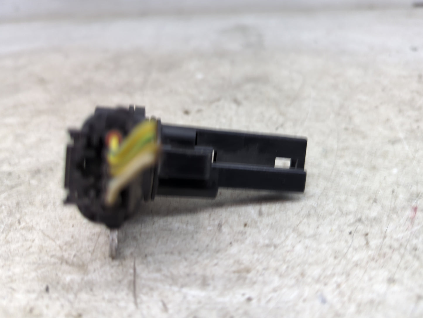 2014-2018 Subaru Forester Mass Air Flow Meter Maf 1489990 - Oemusedautoparts1.com