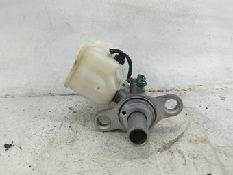 compare product Subaru Forester Brake Master Cylinder 1490506