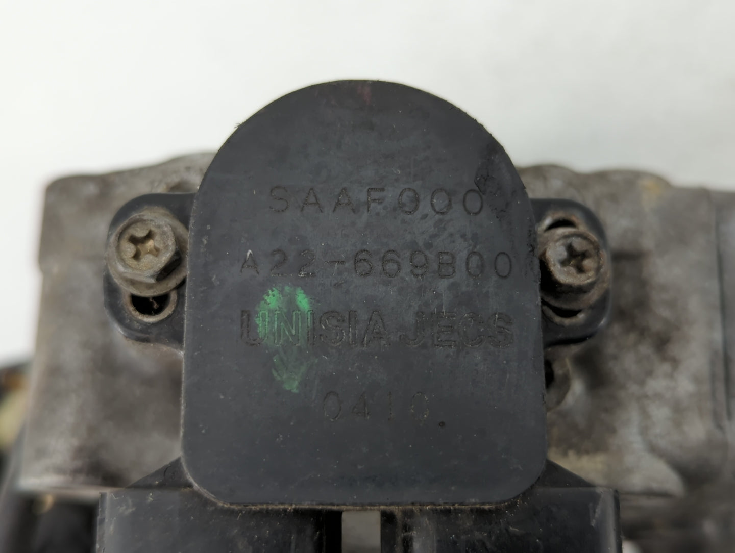 2009-2010 Subaru Forester Throttle Body P/N:A22-669B00 16112AA180, 16112AA230 Fits Fits 2007 2008 2009 2010 OEM Used Auto Pa