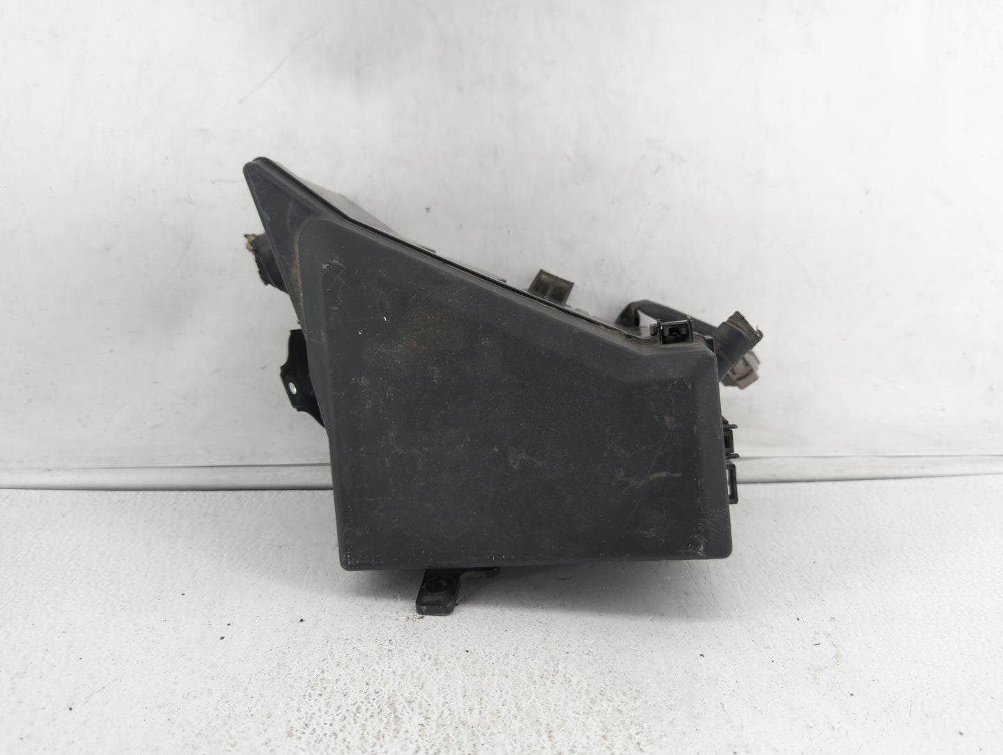 2009 Subaru Forester Fusebox Fuse Box Panel Relay Module P/N:MB502096B MB100200B Fits Fits 2008 2010 2011 OEM Used Auto Part