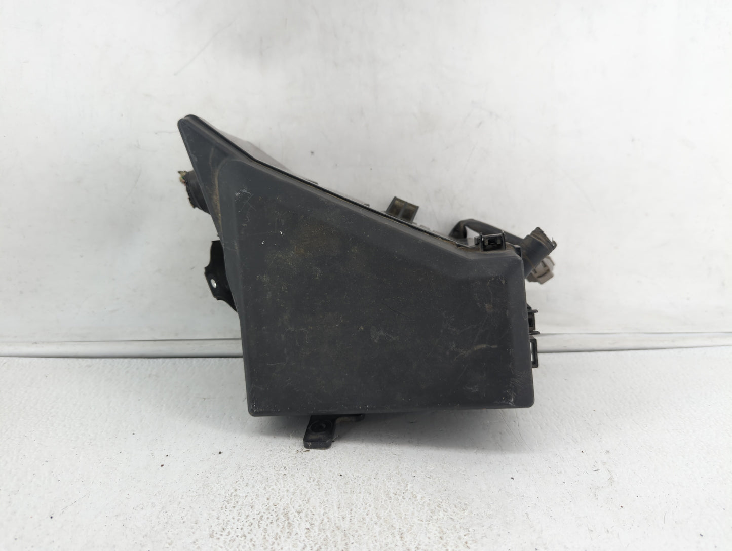 2009 Subaru Forester Fusebox Fuse Box Panel Relay Module P/N:MB502096B MB100200B Fits Fits 2008 2010 2011 OEM Used Auto Part