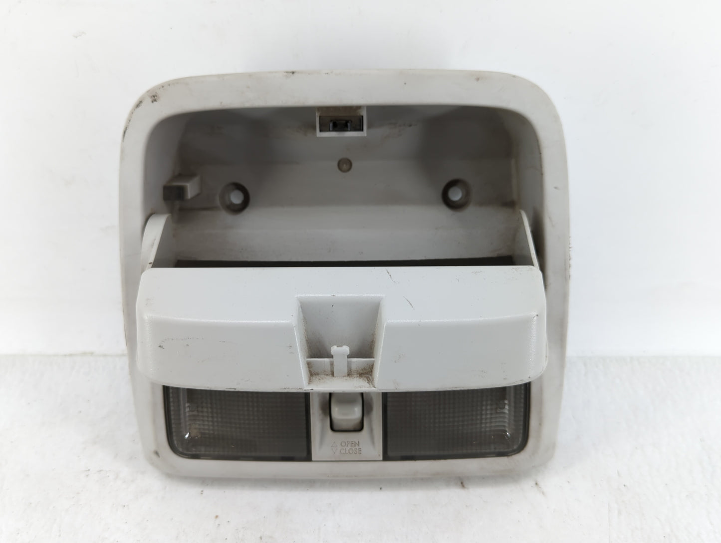 2009 Subaru Forester Overhead Roof Console - Oemusedautoparts1.com