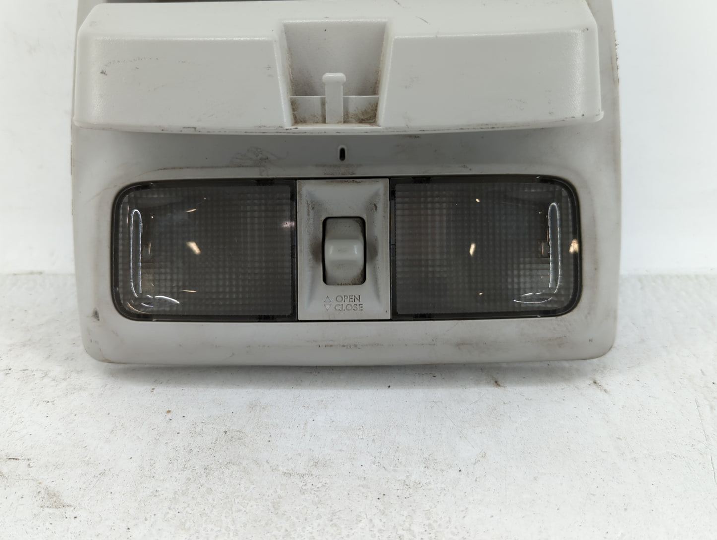 2009 Subaru Forester Overhead Roof Console - Oemusedautoparts1.com