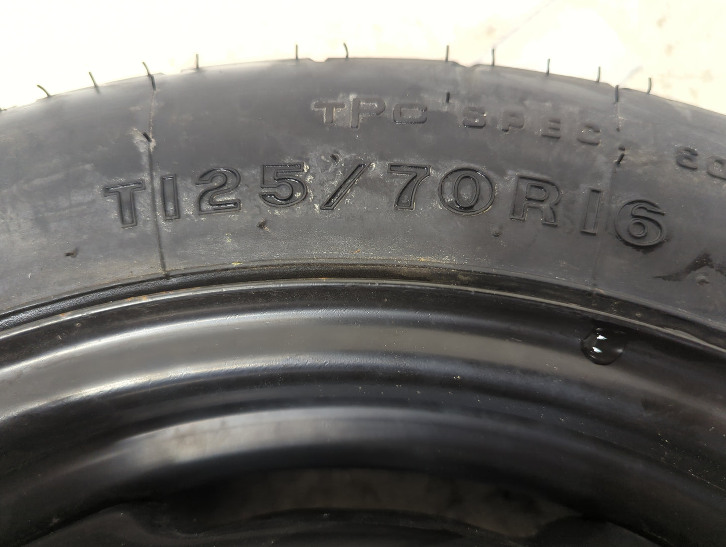 2009 Subaru Forester Spare Donut Tire Wheel Rim Oem - Oemusedautoparts1.com