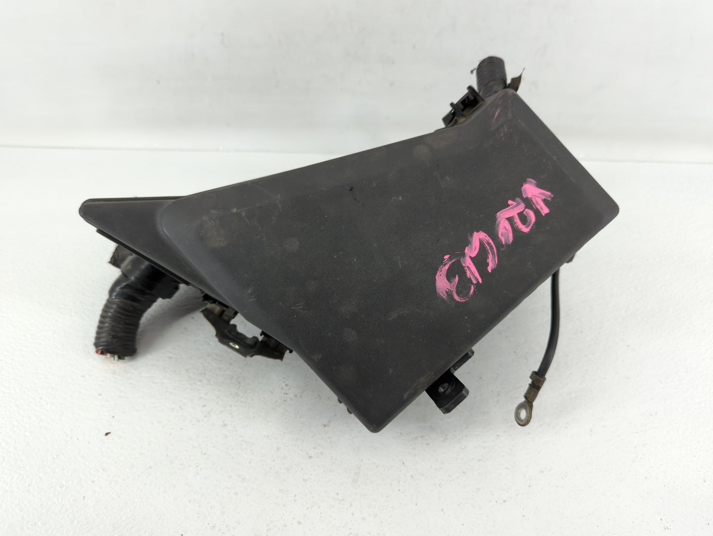 2009 Subaru Forester Fusebox Fuse Box Panel Relay Module P/N:MB100200B Fits Fits 2008 2010 2011 OEM Used Auto Parts - Oemuse