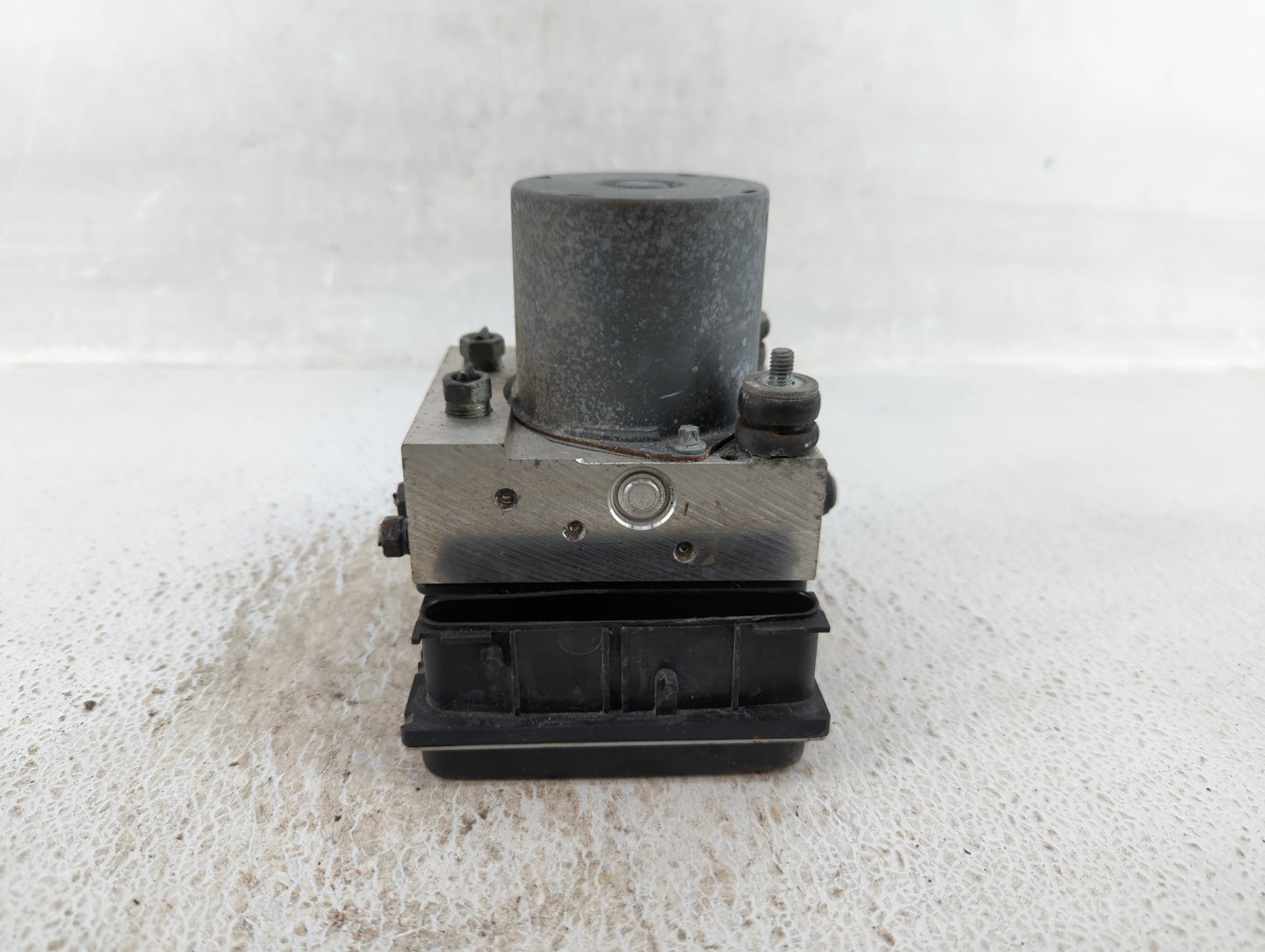 2009-2010 Subaru Forester ABS Pump Control Module Replacement P/N:27536SC002 Fits Fits 2009 2010 OEM Used Auto Parts - Oemus