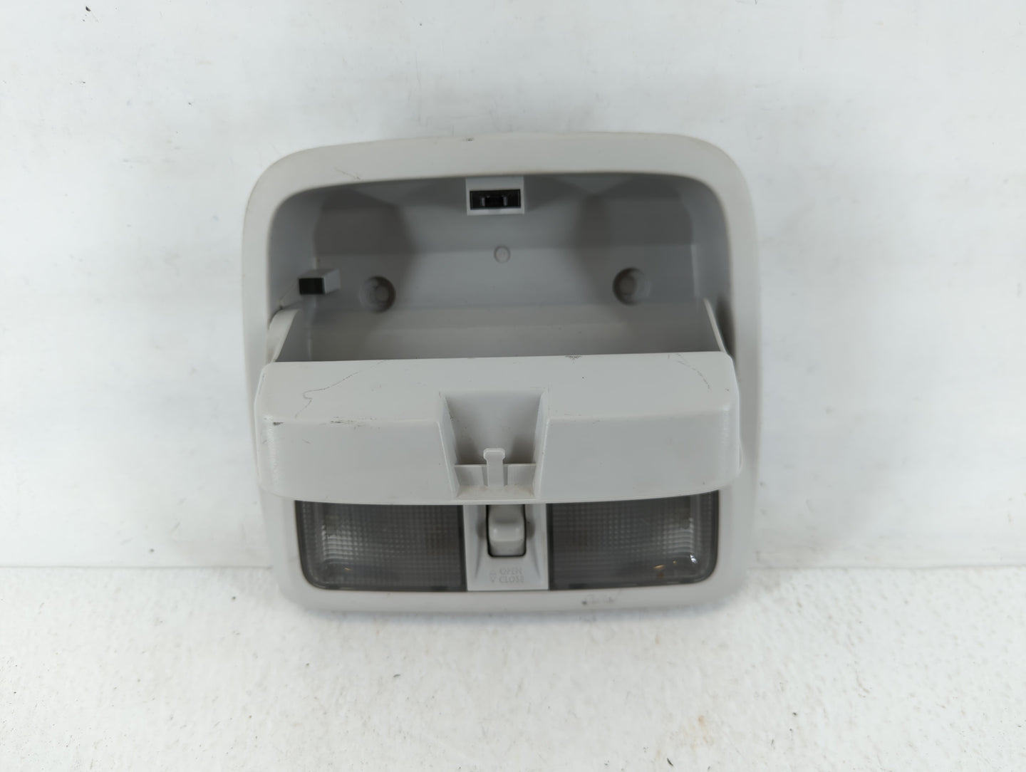 2009-2009 Subaru Forester Overhead Roof Console - Oemusedautoparts1.com