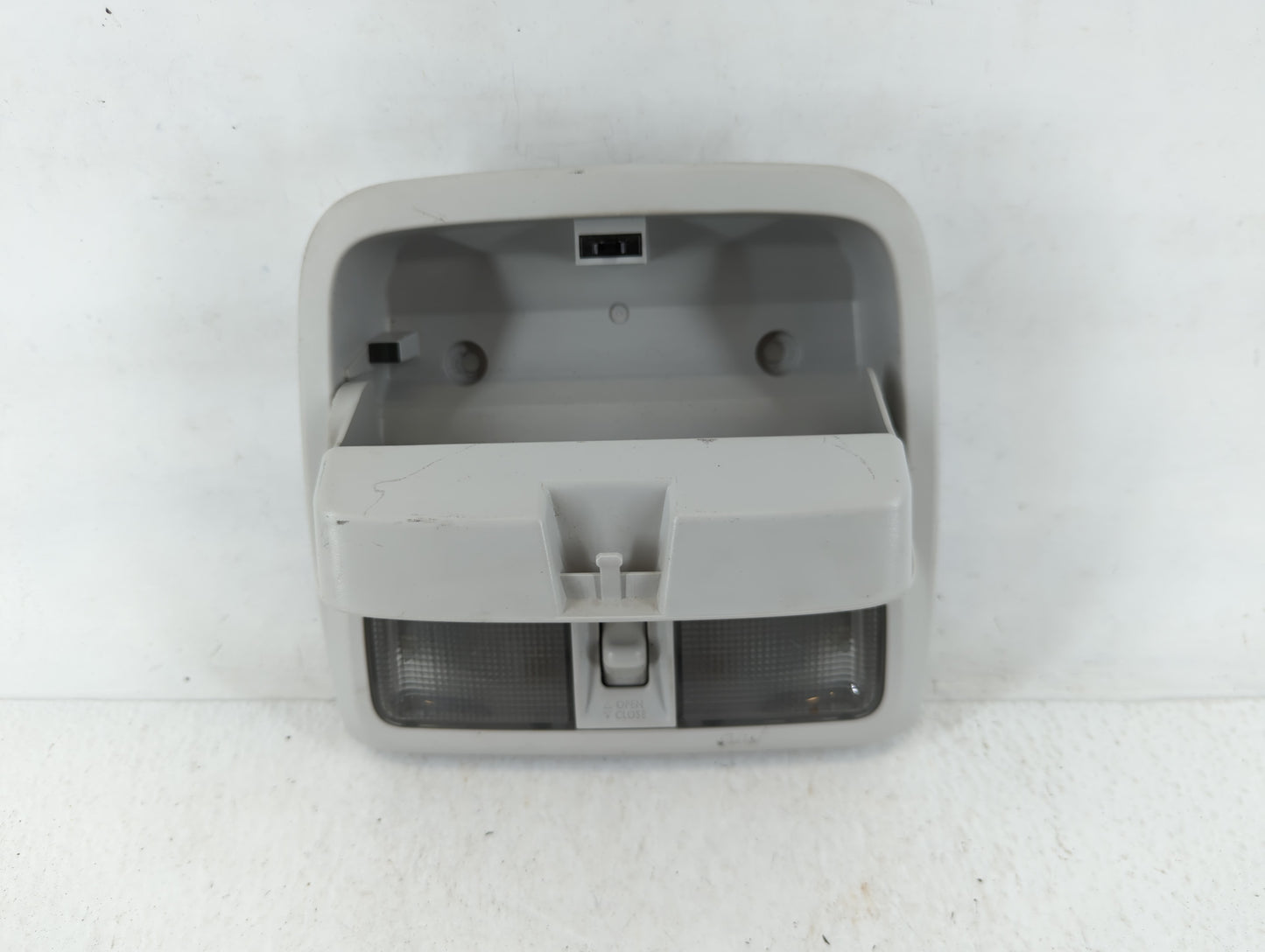 2009-2009 Subaru Forester Overhead Roof Console - Oemusedautoparts1.com