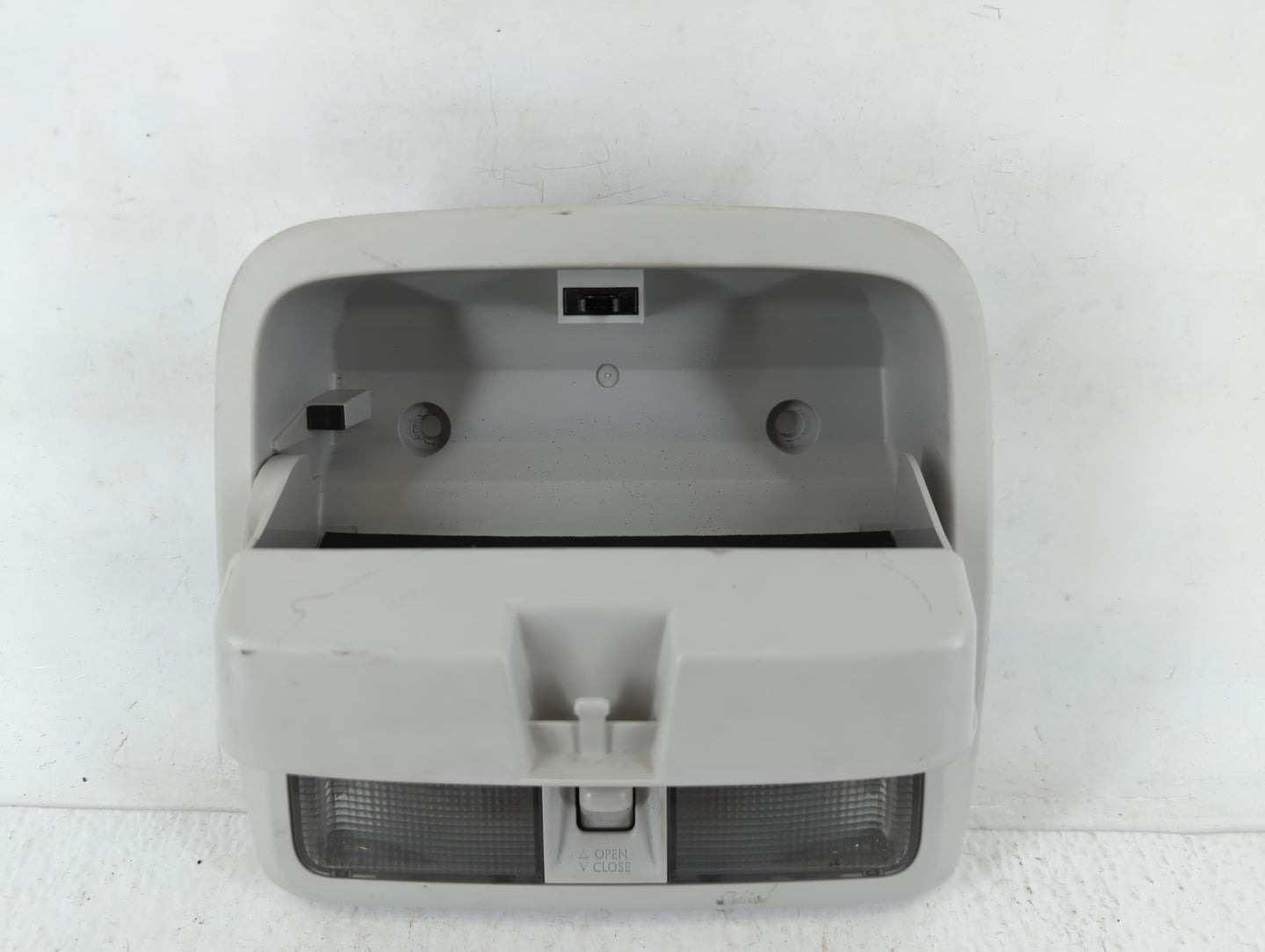 2009-2009 Subaru Forester Overhead Roof Console - Oemusedautoparts1.com