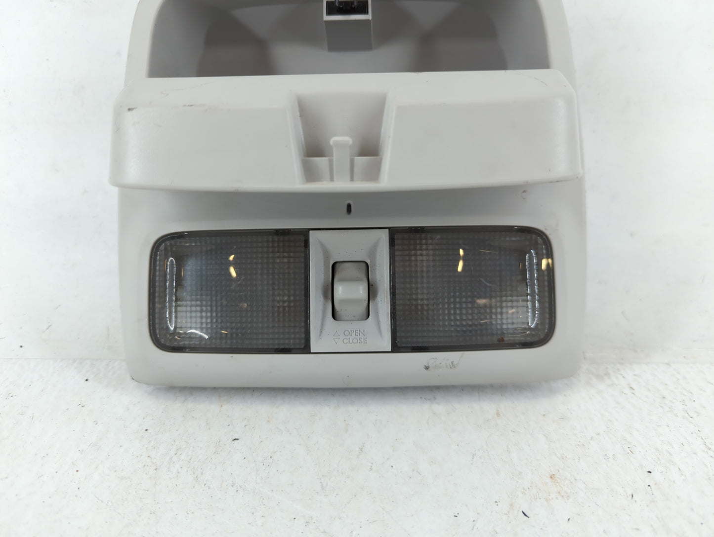 2009-2009 Subaru Forester Overhead Roof Console - Oemusedautoparts1.com