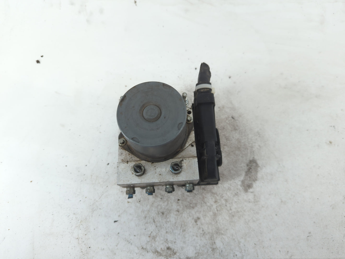 2009-2010 Subaru Forester ABS Pump Control Module Replacement P/N:27536SC002 0 265 230 199 Fits Fits 2009 2010 OEM Used Auto