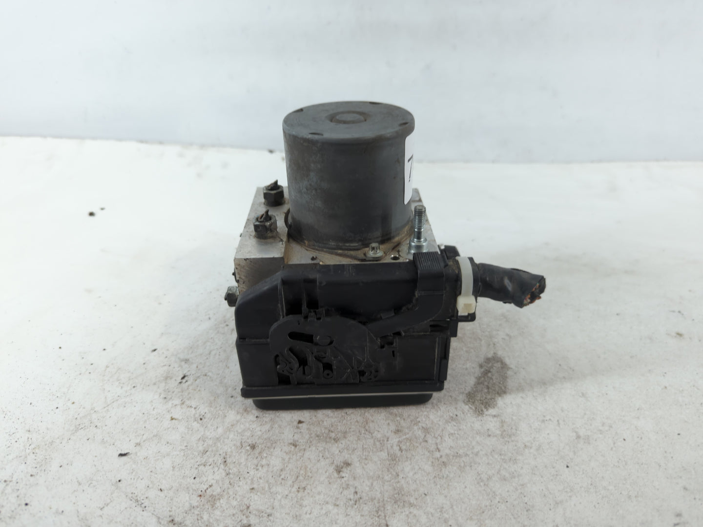 2009-2010 Subaru Forester ABS Pump Control Module Replacement P/N:27536SC002 0 265 230 199 Fits Fits 2009 2010 OEM Used Auto