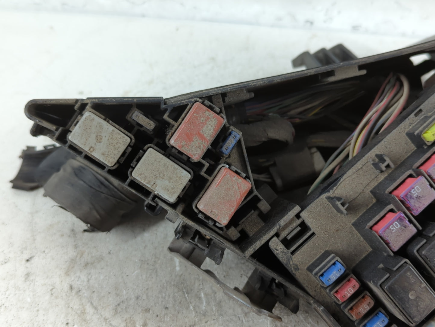 2009 Subaru Forester Fusebox Fuse Box Panel Relay Module P/N:MB100200B Fits Fits 2008 2010 2011 OEM Used Auto Parts - Oemuse